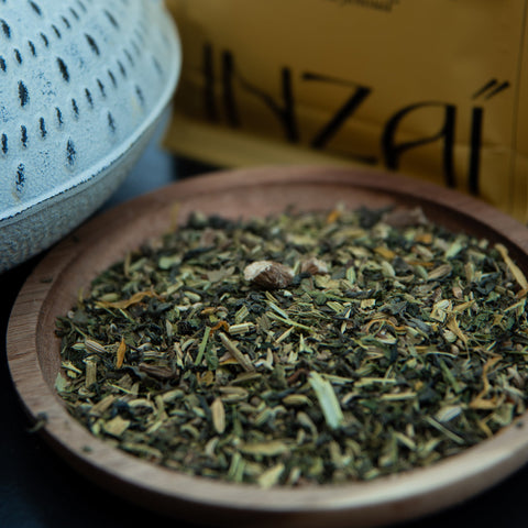 Combien de tasses d'infusion par jour ? Quantité, bienfaits et risques