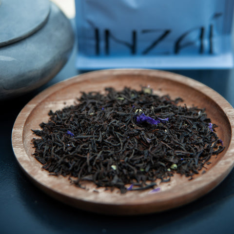 Thé Noir ou Thé Vert : Lequel Choisir ?